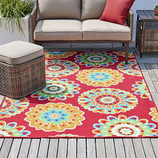 Sonoma Goods For Life® Floral Medallion Indoor/Outdoor Area Rug